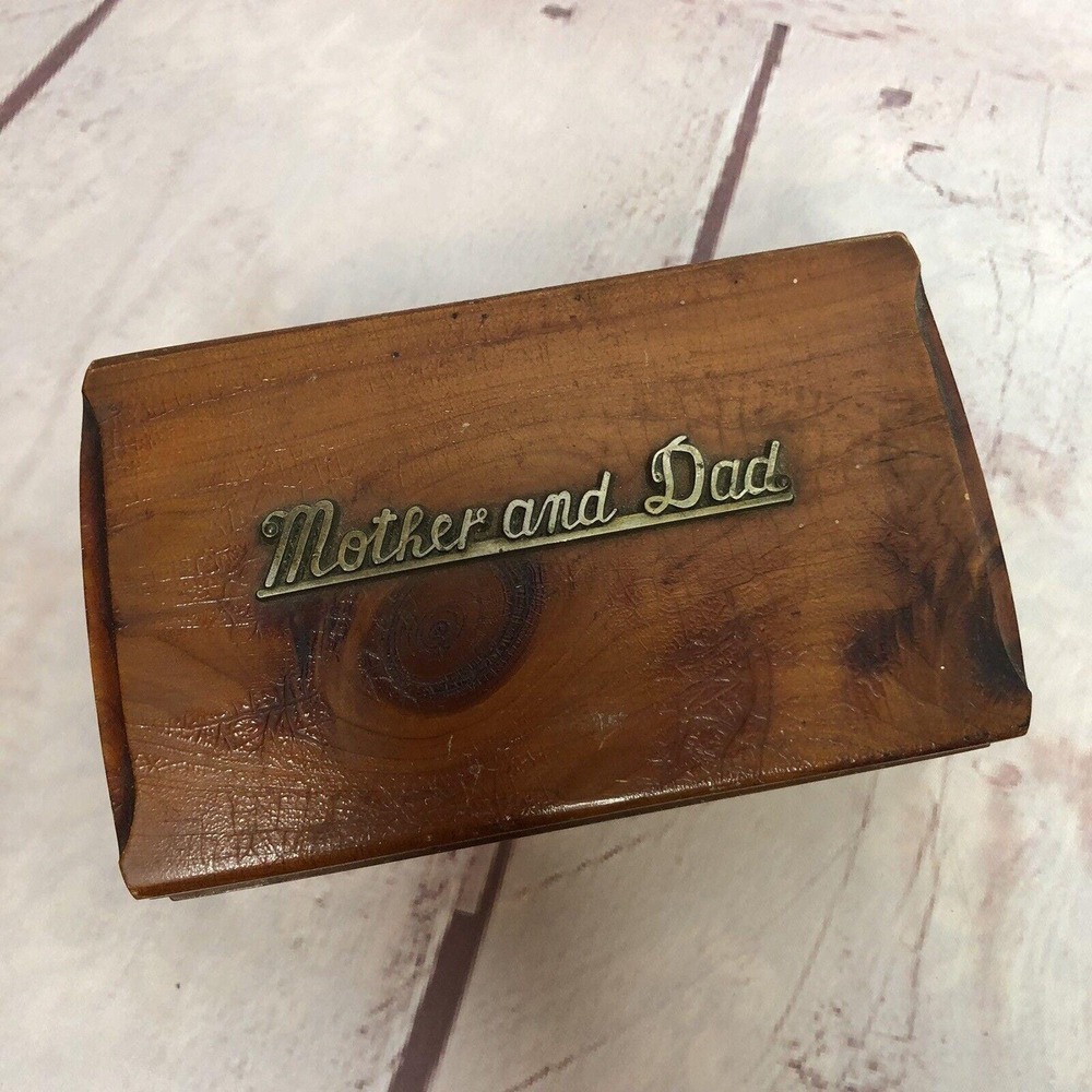 Vintage Wooden Box Trinket Jewlery Mother and Dad Wood Atlanta Georgia - Picture 2 of 8
